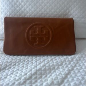Tory Burch Bombe Reva Clutch